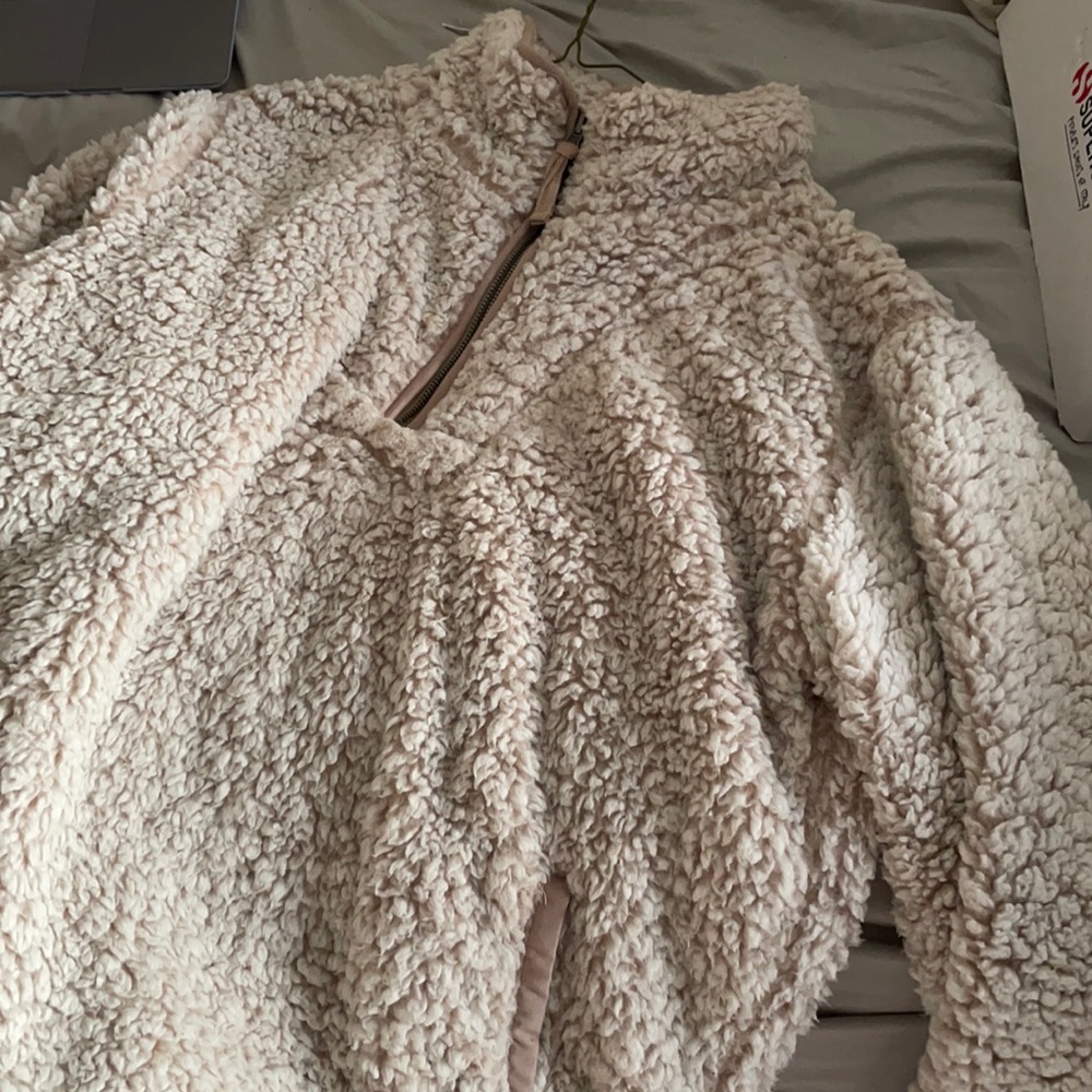 Fluffy Pull-Over!